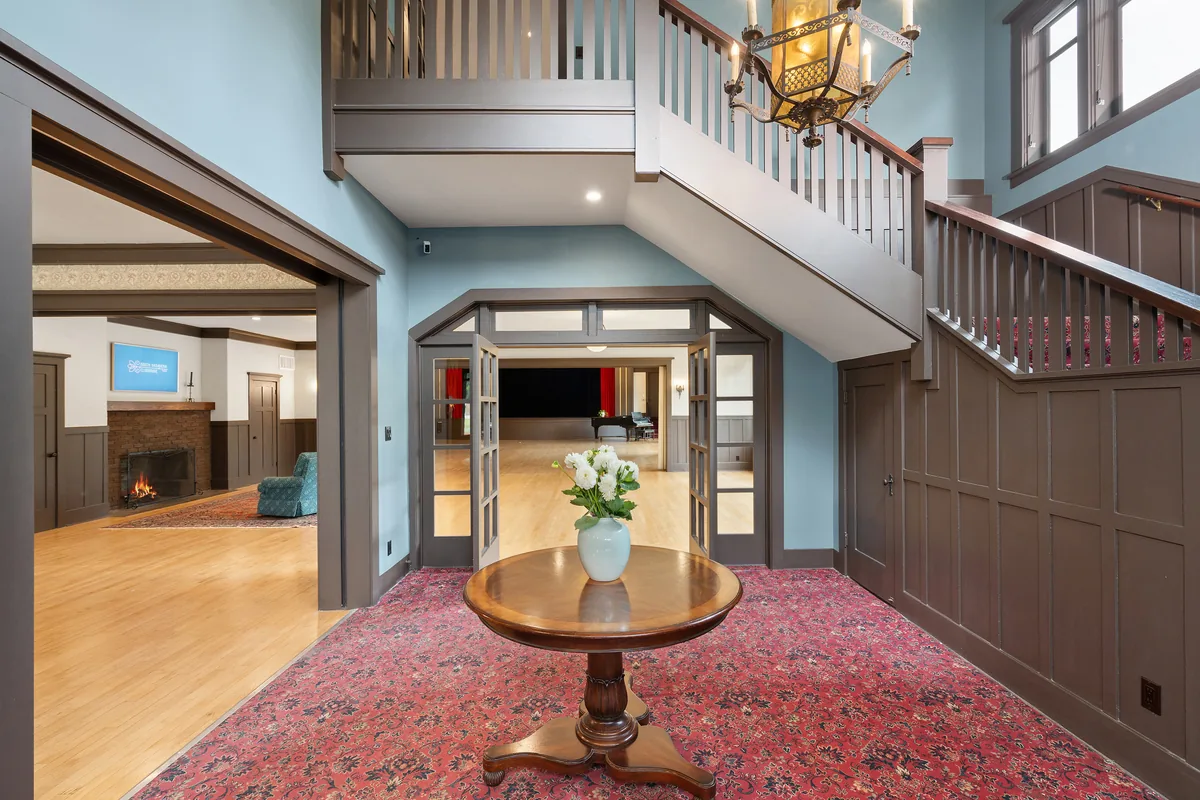 The Clubhouse front entry foyer, where guests arrive and check in